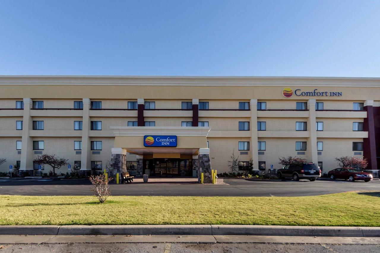 Comfort Inn Midtown Tulsa Exterior foto